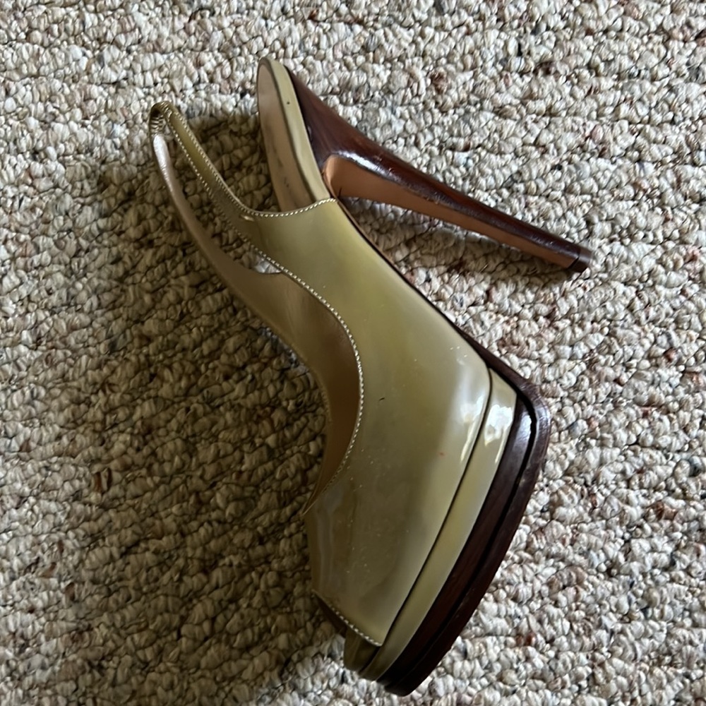 💰SALE STUNNING Casadei Open Toe Heels - Picture 3 of 9
